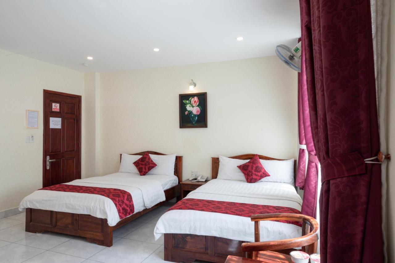 Minh Hoang Hotel Ho Chi Minh City Exterior photo